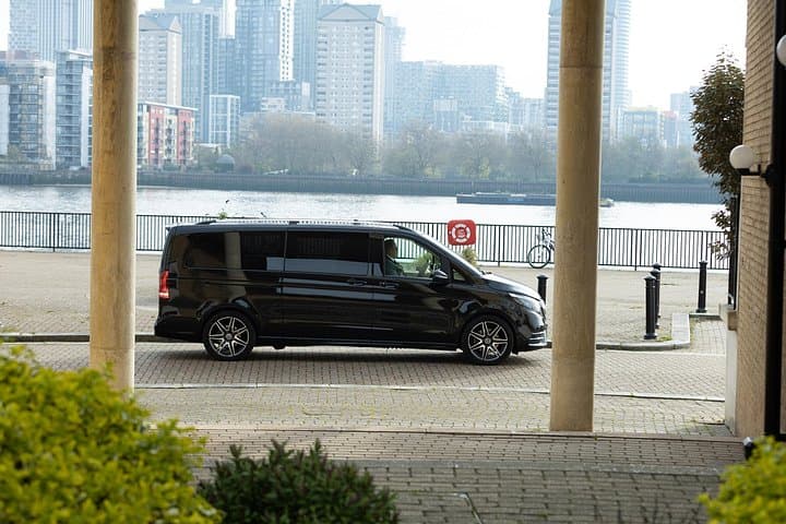 Central London Luxury Senzati Jet Class for a Day