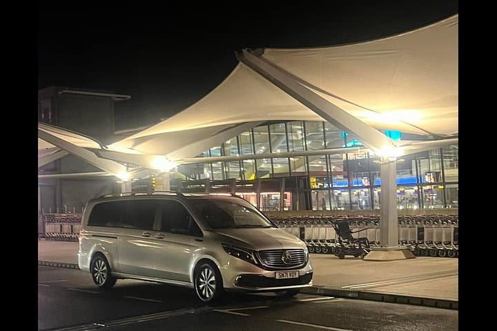 Private Luxury airport transfer