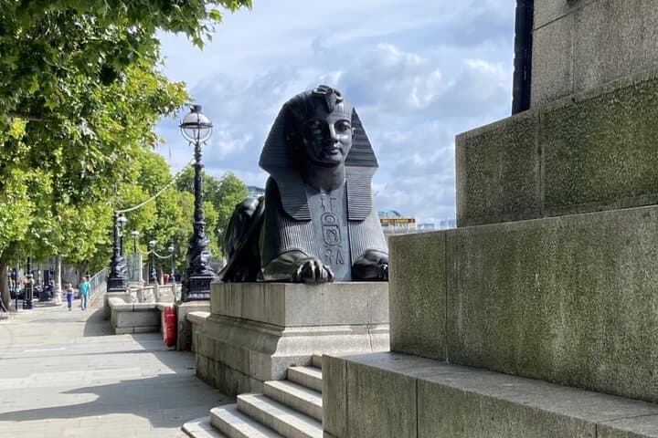 Self-Guided Tour of Westminster for Kids and Families in English