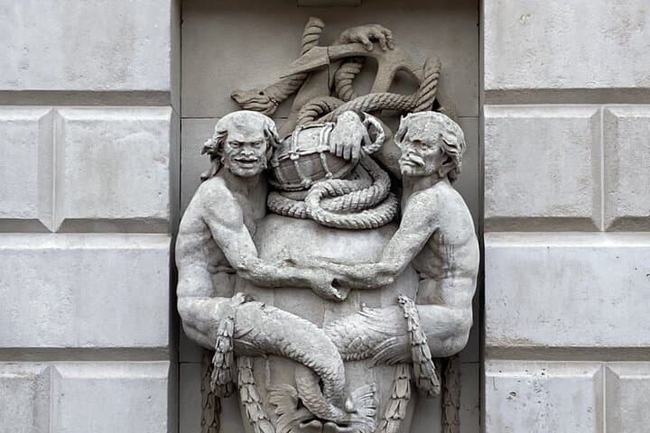 Self-Guided Tour of Westminster for Kids and Families in English