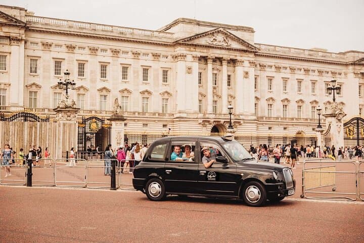 London Private Taxi Tour: Royals & Hidden Gems with Hotel Pickup