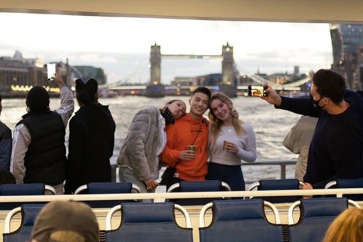 London Roundtrip Thames Cruise Uber Boat by Thames Clippers