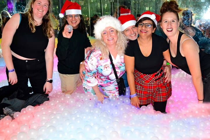 Edinburgh Christmas Bar Crawl