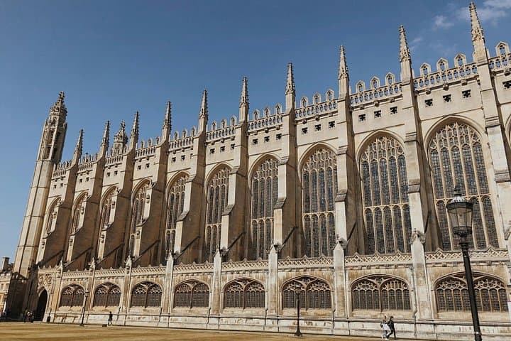 Bridges and Brilliance Cambridge UK Self Guided Tour with App
