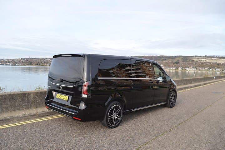 Portsmouth Private Transfer To or From Heathrow Airport