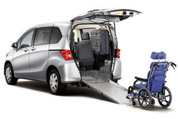 Accessible Private Airport or Train Transfer To & From London