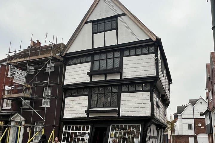 Canterbury Private 2 Hour Walking Tour with Green Badge Guide
