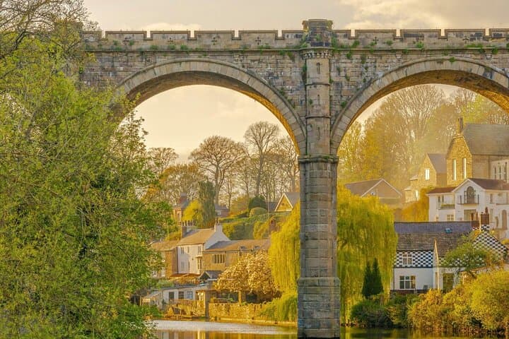 Alnwick Castle and Rosslyn Chapel Day Tour from Edinburgh