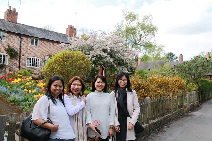 Private Day Trip From London Explore Stonehenge & Cotswolds