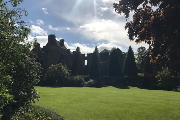 Private Outlander Tour from Edinburgh – Lallybroch & More
