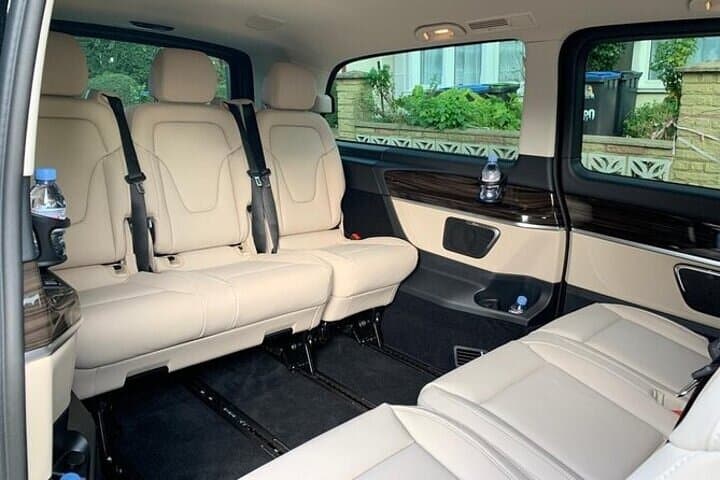 Oxford to Southampton Private Transfer