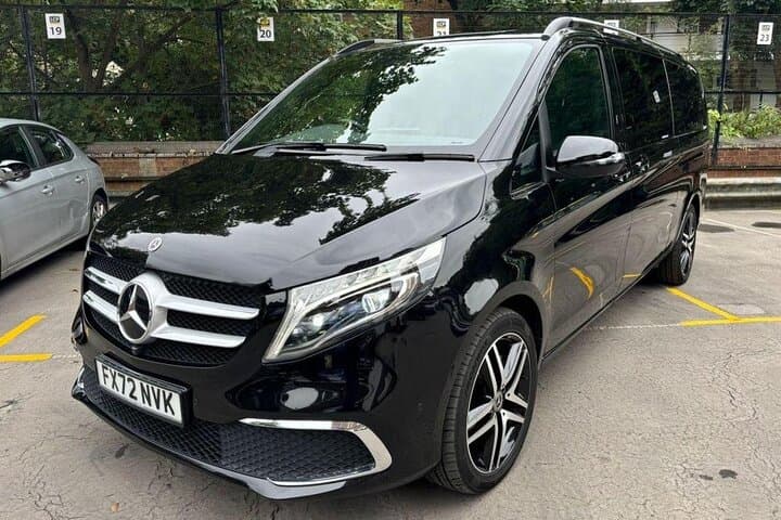 Private Taxi Transfer from Luton Airport to London