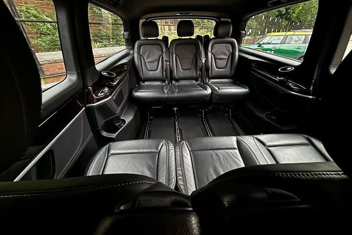 Private Taxi Transfer from Luton Airport to London
