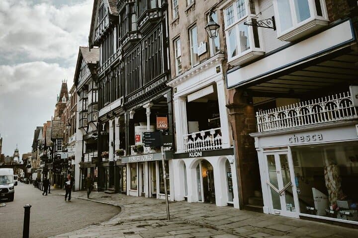 Chester City Walking Tour with an APP