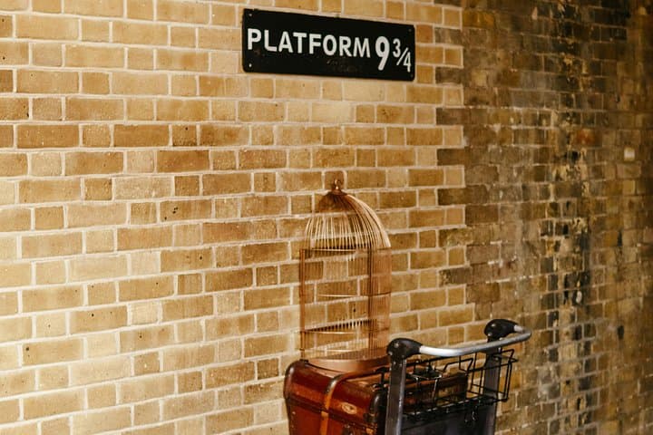 Harry Potter's London Self-Guided Tour for Muggles with an App