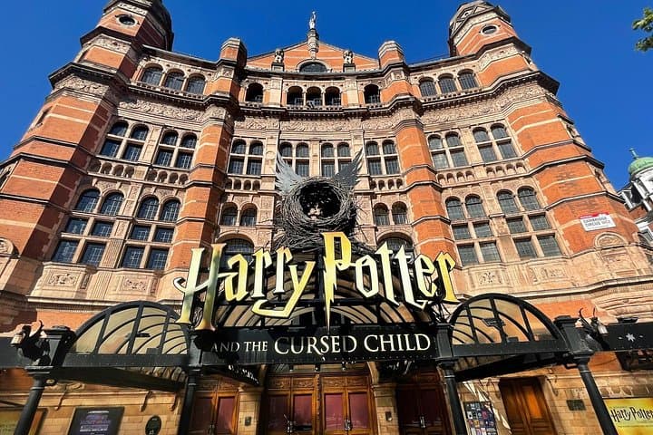 Harry Potter's London Self-Guided Tour for Muggles with an App