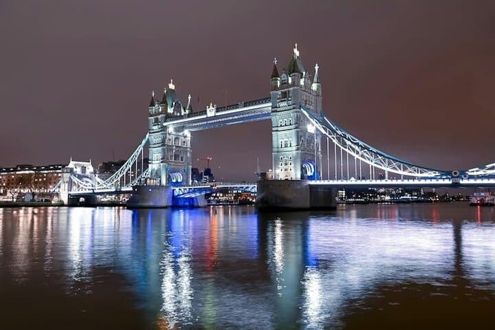 London Bridges at Night Private Illuminated Tour