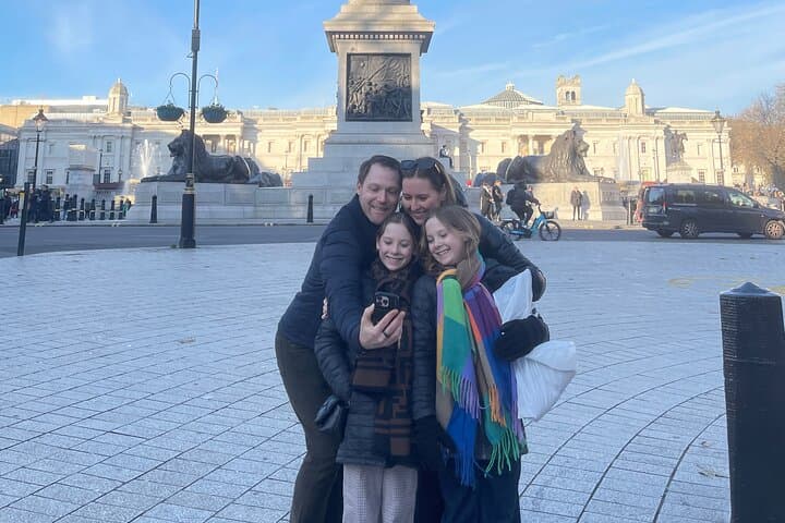 Private London Walking Tour: Westminster Secrets and Royal Tales