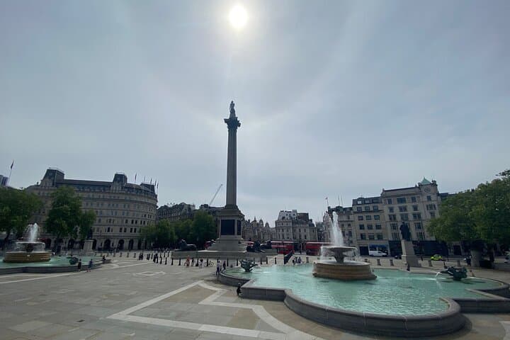 Private London Walking Tour: Westminster Secrets and Royal Tales