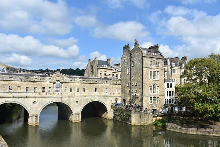 Romans, Royals and Regency Bath Self Guided Tour with App