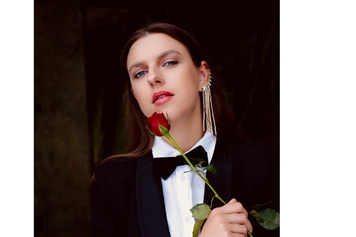 Welcome with flowers