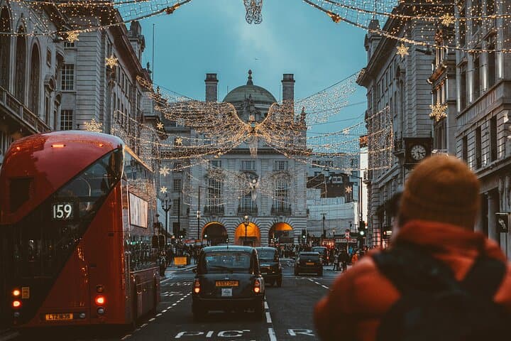 Christmas Lights and Holiday Sights Walking Tour in London