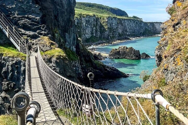 Private Luxury North Coast Causeway Tour from Belfast