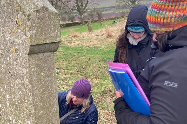 Meeting the ancestors in Hume Kirkyard