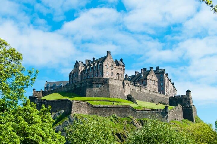 Edinburgh and Outlander TV Series filming locations 3 Day Tour