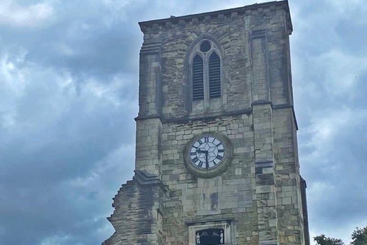 Southampton Self-Guided City Walking Tour & Scavenger Hunt