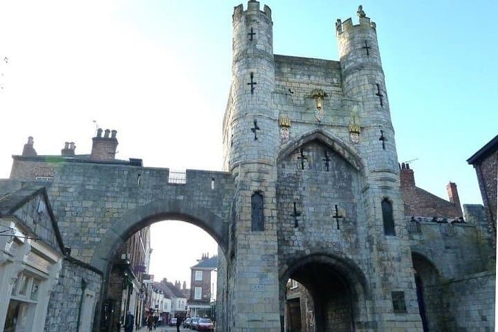 York Self-Guided City Walking Tour & Scavenger Hunt