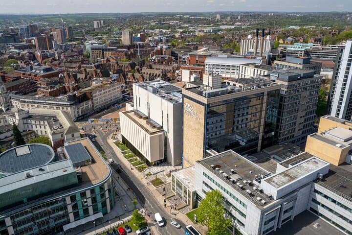 Transfer To or From London Heathrow Airport to Leeds - One Way
