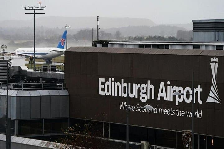 Edinburgh Airport to Edinburgh City one way Private Transfer