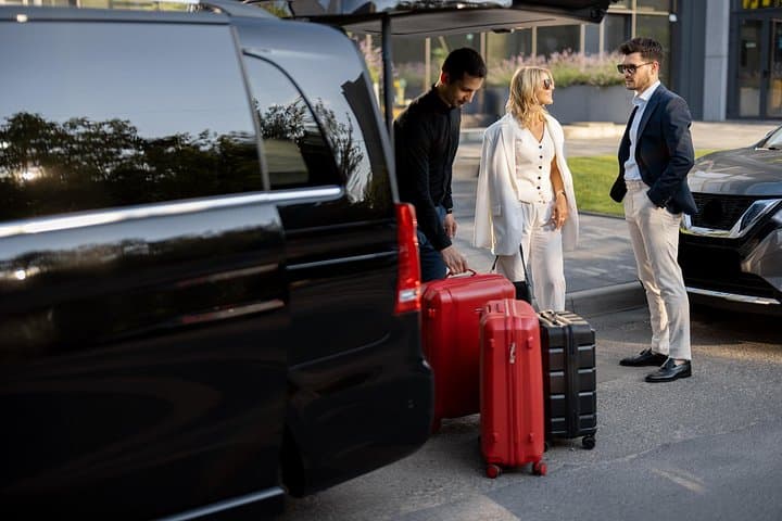 Private Taxi Transfer from Heathrow Airport to London