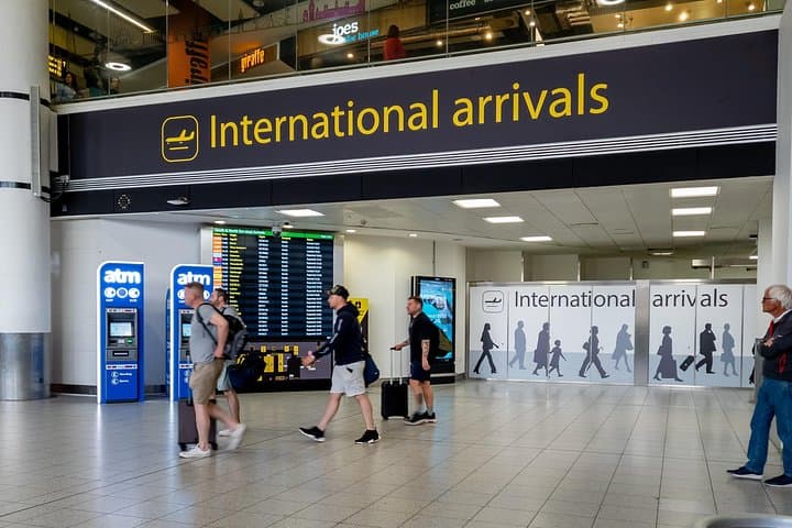 Private Taxi Transfer from Heathrow Airport to London