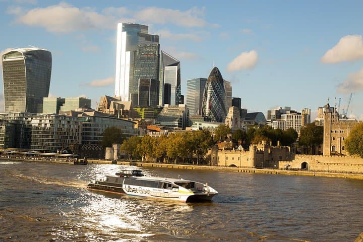 Changing of Guards, Big Ben, Tower of London, Beefeaters & Cruise