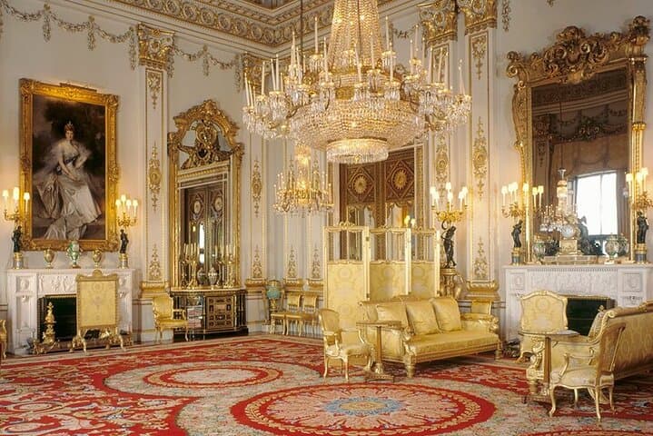 Buckingham Palace & Crown Jewels of London Tour with River Cruise