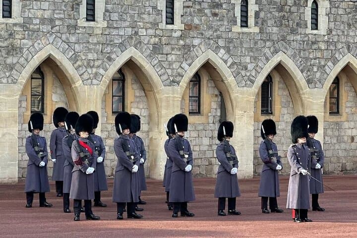 Stonehenge and Windsor Castle Tour from London