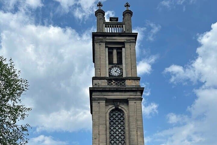 Full or Half Day Edinburgh Sightseeing Tour in a Luxury CAR (PHV)