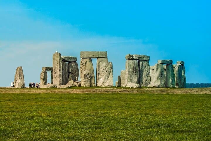 Stonehenge Pre Cruise Private Tour from London to Southampton