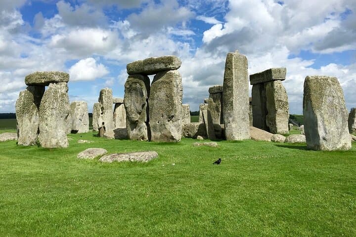 Stonehenge Pre Cruise Private Tour from London to Southampton