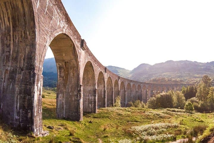 Explore Glenfinnan Viaduct - the Harry Potter bridge from the movies