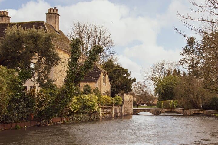 Oxford and Cotswolds Village 11 Hour Day Tour from London