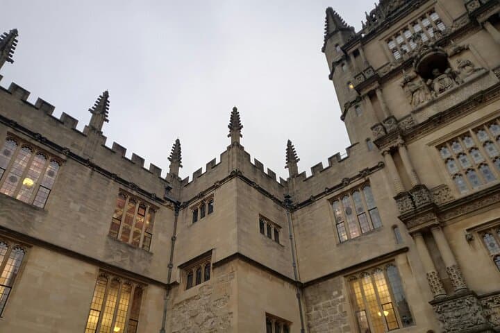 10 Hour Full Day Tour of Oxford from London