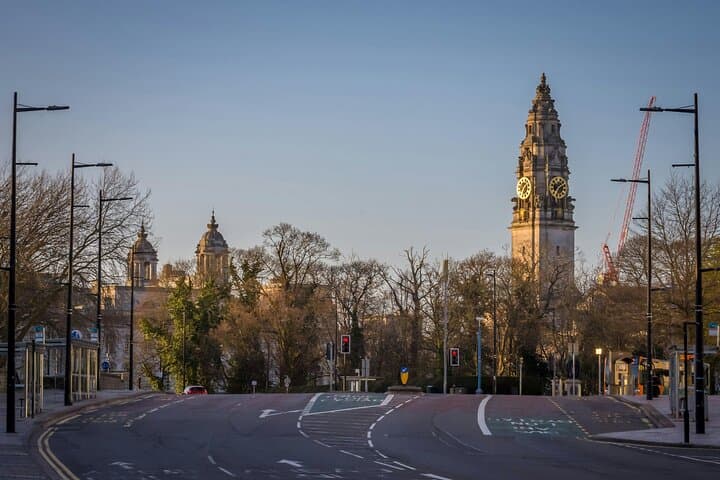 5 Hour Private Cardiff Day Tour
