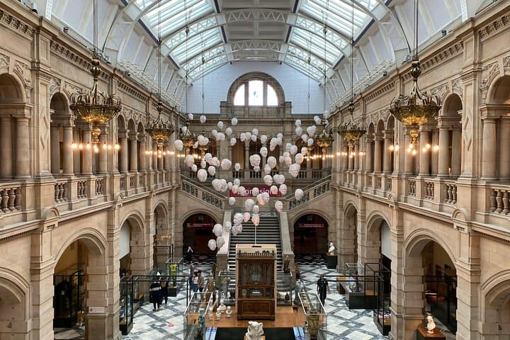 10 Hours Glasgow City Highlights Tour from Edinburgh