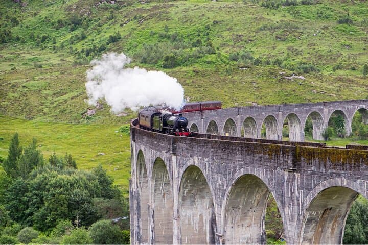 Glenfinnan Viaduct - Harry Potter Bridge
