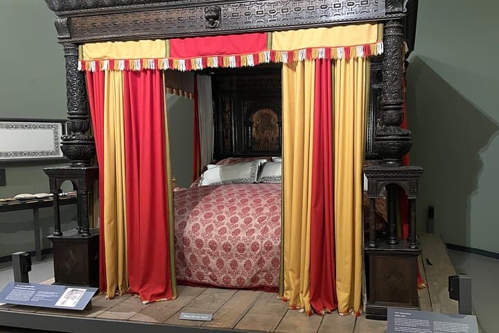 The great bed of ware