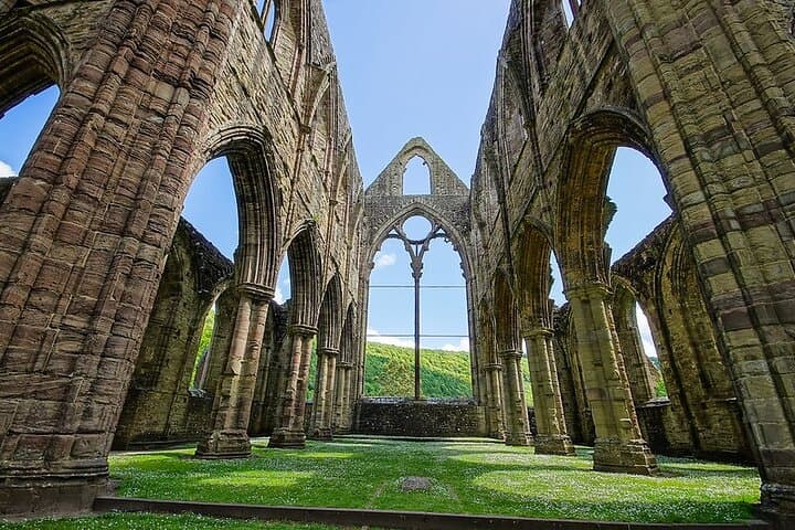 South Wales Bardic 9 Hour Tour from Cardiff