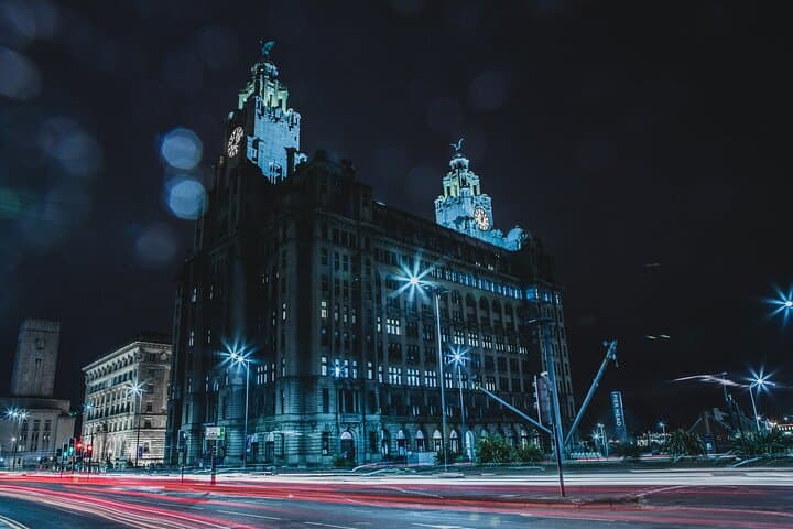 Liverpool and Manchester 12-Hour Day Tour from Birmingham